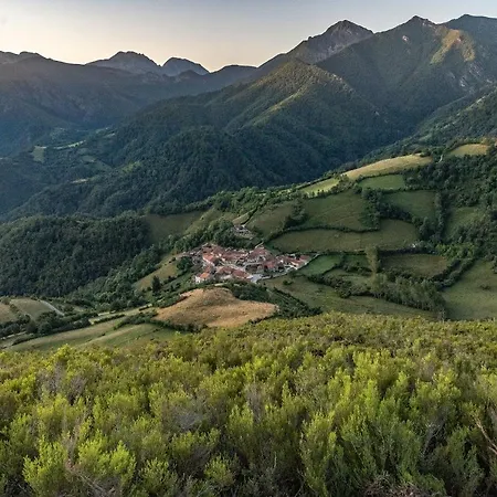 Terra Ecoturismo Casa La Cueva La Focella