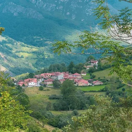 Terra Ecoturismo Casa La Cueva Chalet La Focella