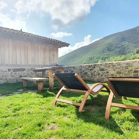 Terra Ecoturismo Casa La Cueva Chalet La Focella